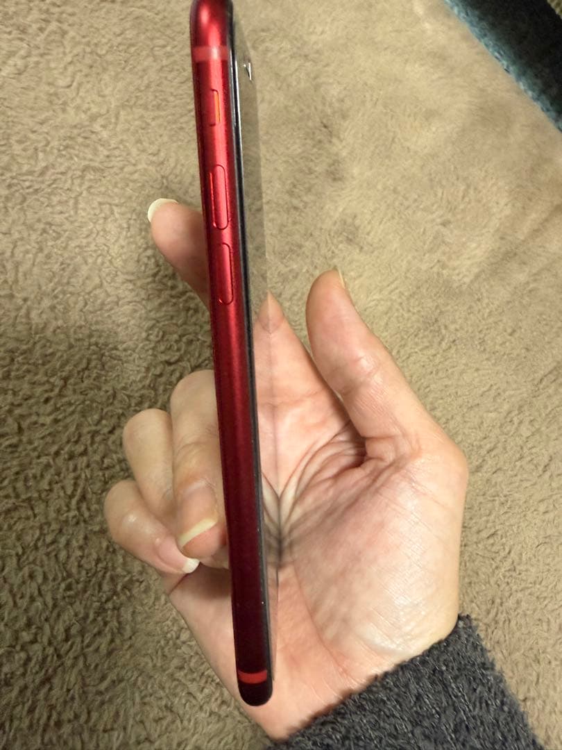 Apple iPhone SE (第3世代) レッド