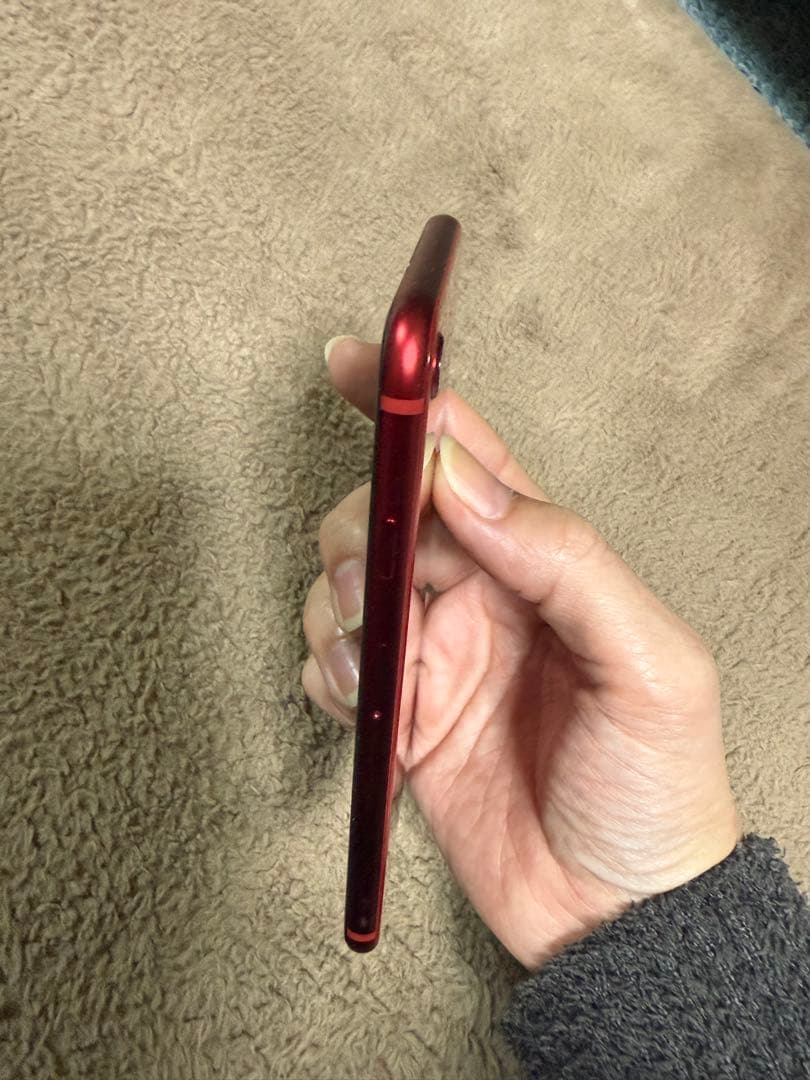 Apple iPhone SE (第3世代) レッド