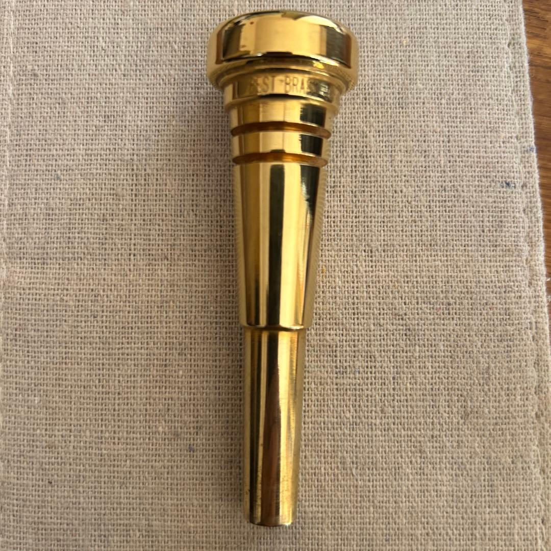 「BEST BRASS 9E トランペットマウスピース 美品／金メッキ」