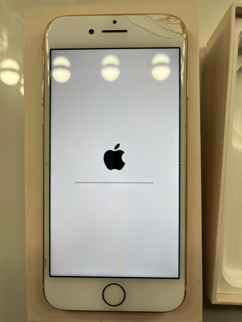 Apple iPhone 8 ピンクゴールド 本体　64GB