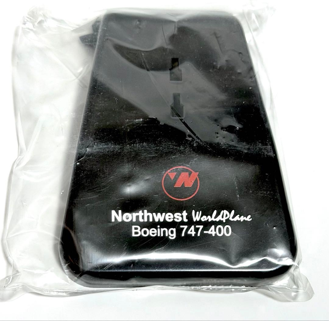 hogan 1/200 B747-400ノースウエスト航空 特別塗装　　　ギア付