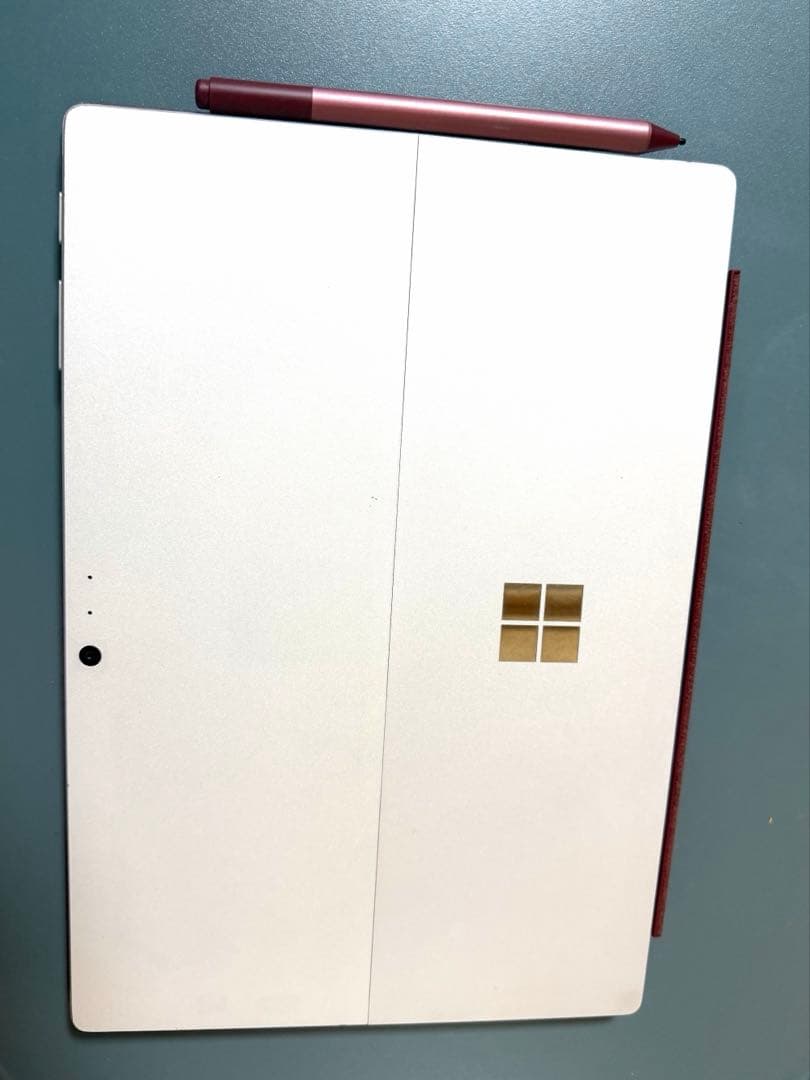 Microsoft Surface Pro (第5世代) Wi-Fiモデル