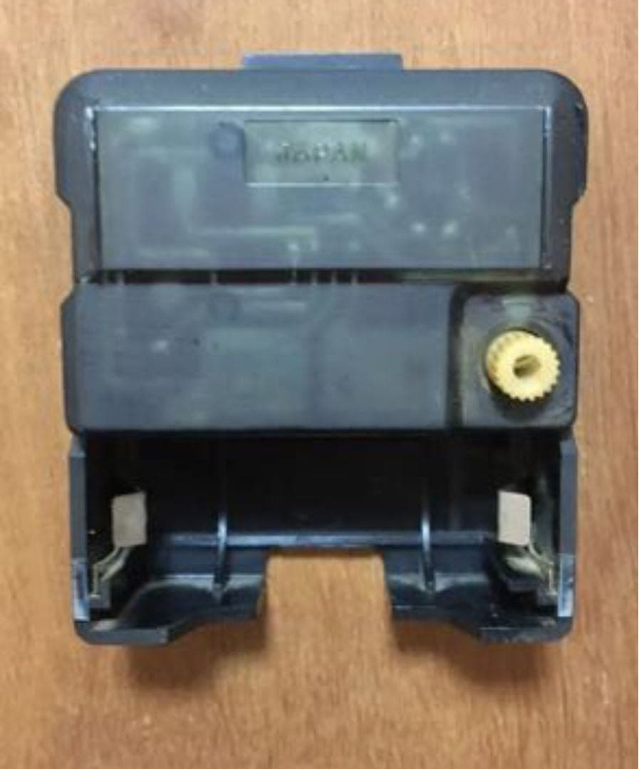 D51型蒸気機関車（1/75）模型時計　メダル付