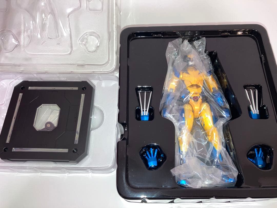 ファイティングアーマー ウルヴァリン