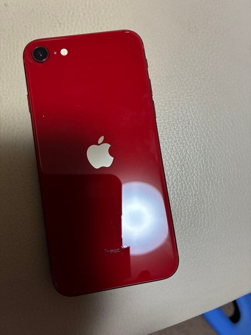 Apple iPhone SE (第3世代) レッド 本体