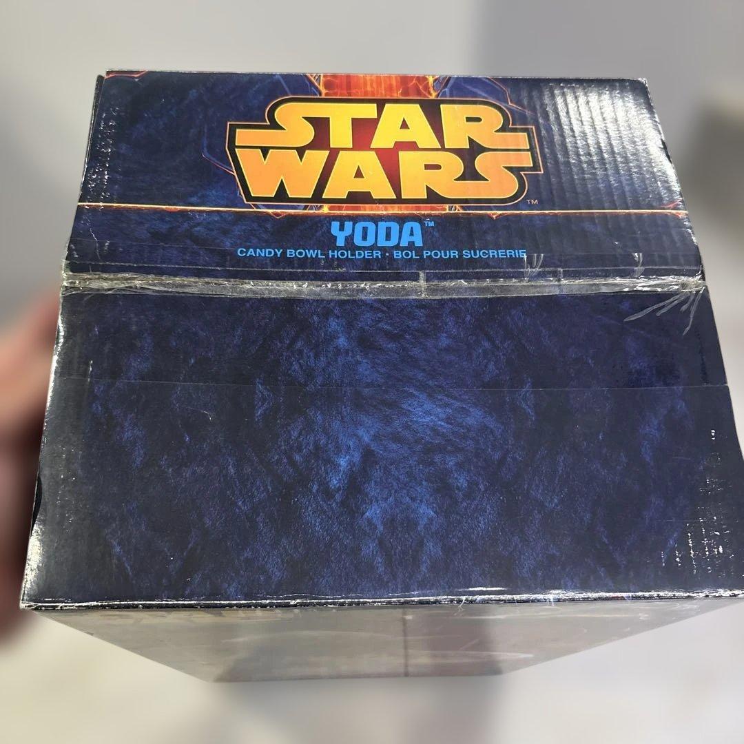 スターウォーズ　ヨーダ　キャンディボールホルダー
