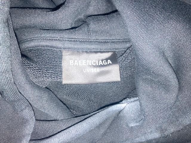 BALENCIAGA ユニセックス ブラック フード付きパーカー