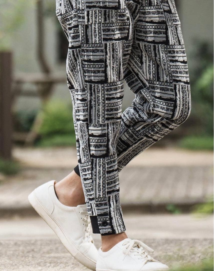 【新品未使用】CAMBIO カンビオ テーパードパンツ アンクル 総柄 白黒 S