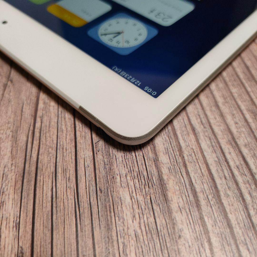 iPad 第8世代 32GB SIMフリー シルバー