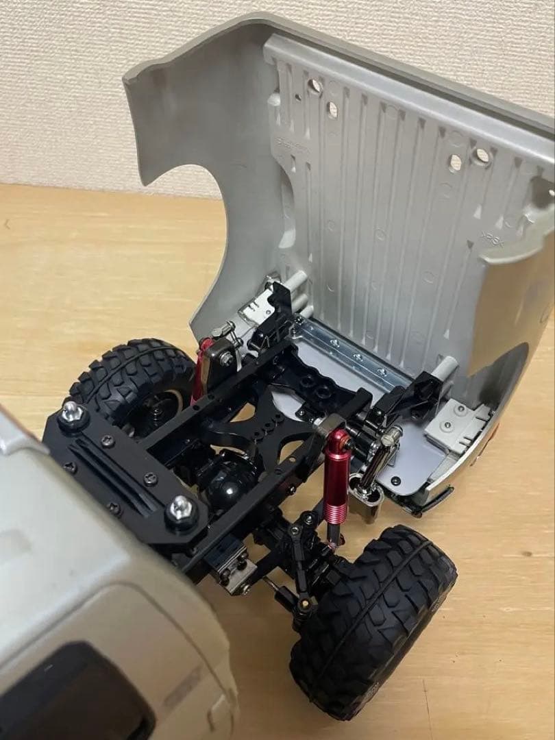 タミヤ　タンドラ　ハイリフト　組み立て塗装済み