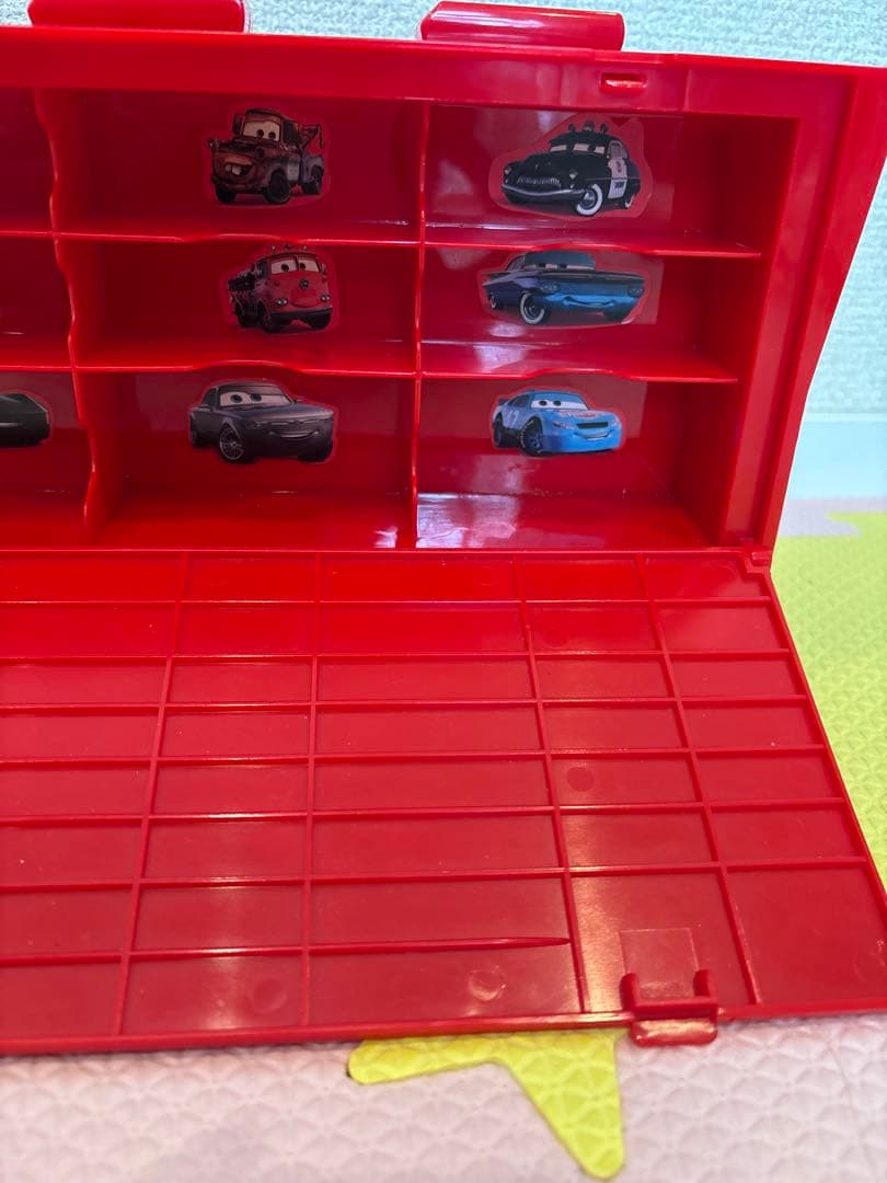 カーズ　トミカ　たくさんのせよう！大きなマック(カーズ3タイプ)
