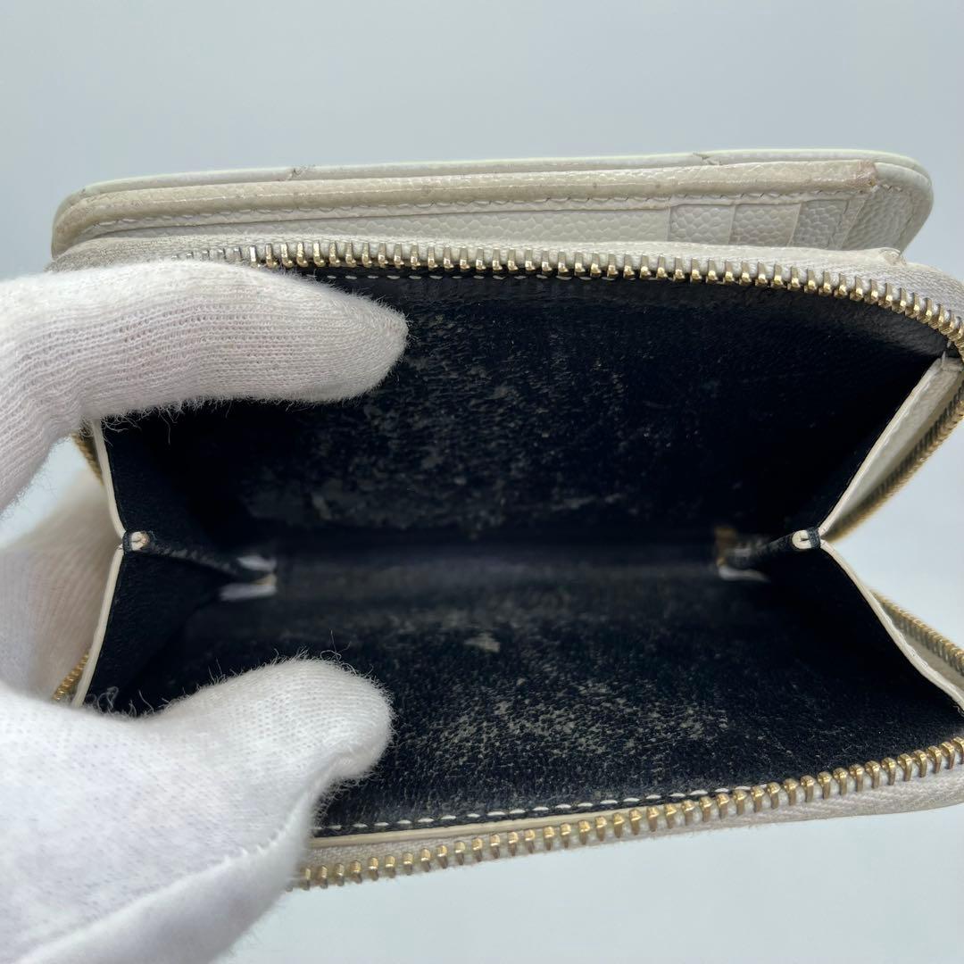 サンローラン 二つ折り財布 カサンドラ キルティング キャビアスキン 付属品完備