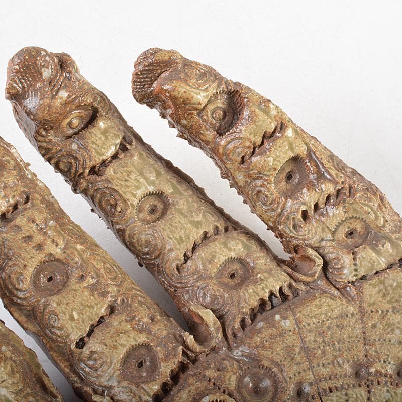 信楽焼　克銘　手のひらに羅針盤　置物　手のオブジェ　F　R5961B