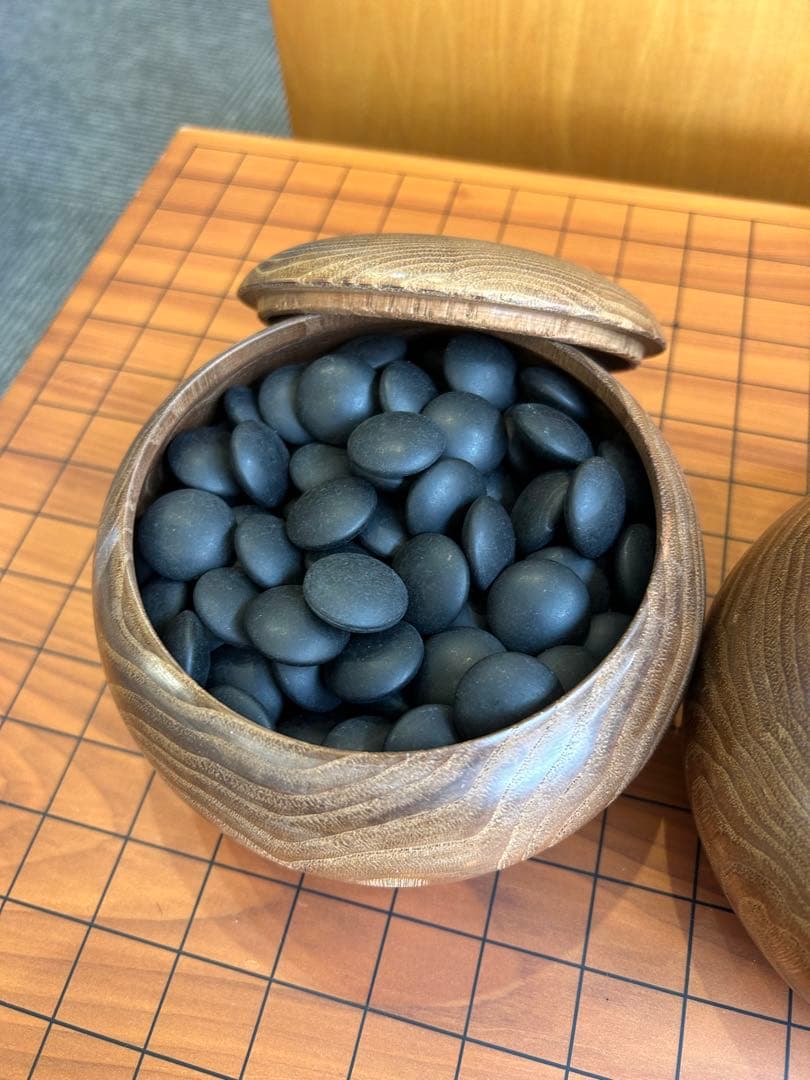 脚付き囲碁盤 碁石 碁笥 へそ付き囲碁盤　碁石セット