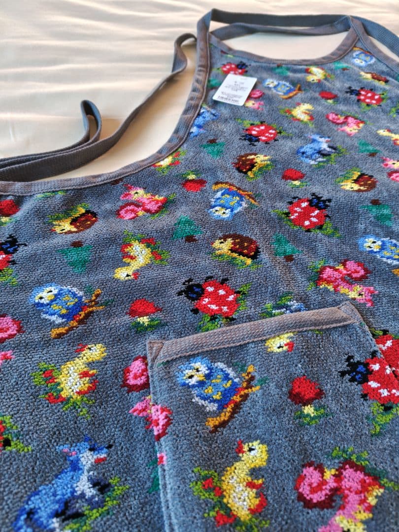 【新品未使用】ハイジフレンズフォレスト グレー エプロン