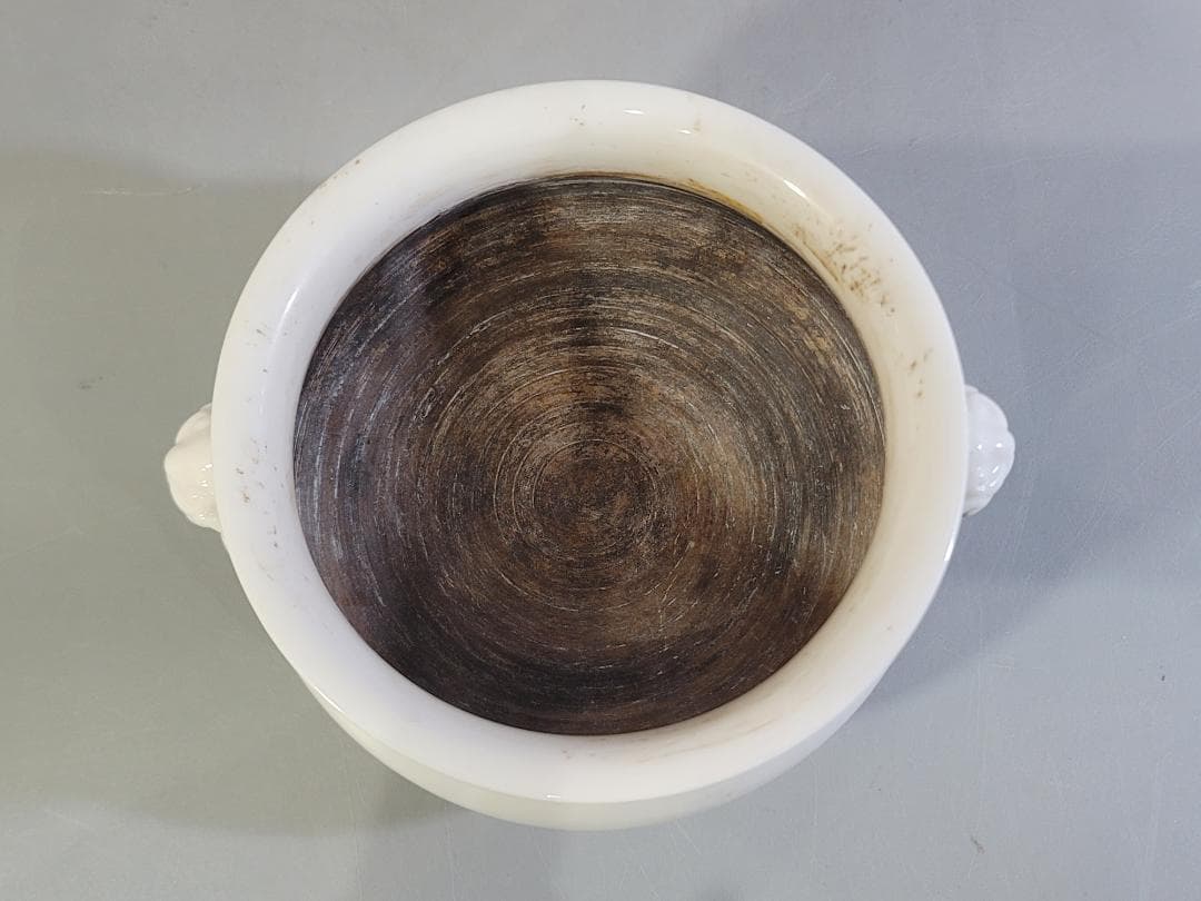 中国美術 明　徳化窯獅子耳香炉　何朝宗製銘 DT619