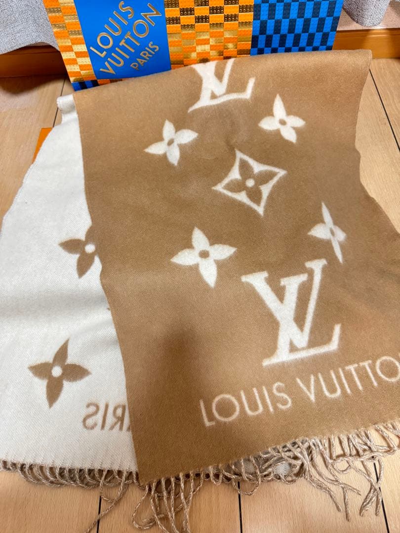 LOUIS VUITTON100%カシミアマフラー ベージュ/ホワイト