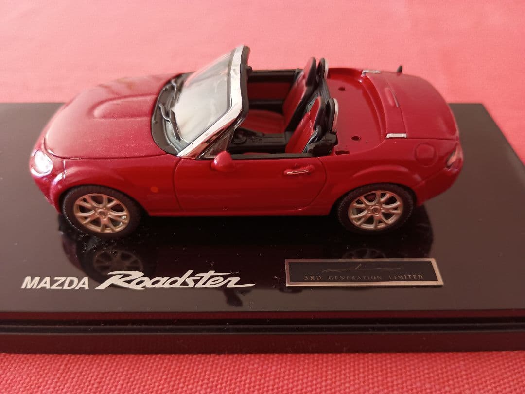 マツダロードスター1/43スケール 3rd Generation Limited