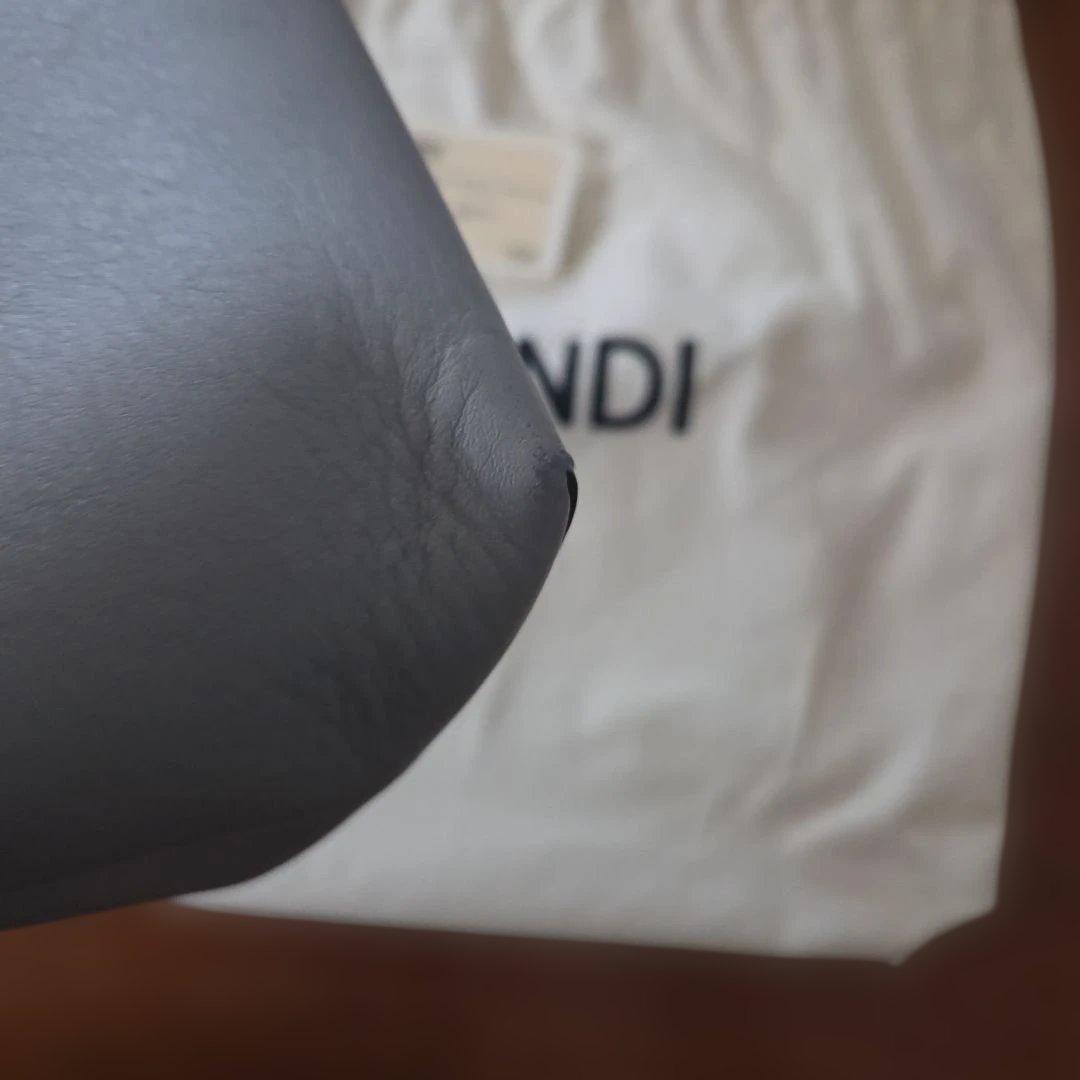 【最終値下】FENDI バイザウェイグレー レザー ショルダーバッグ