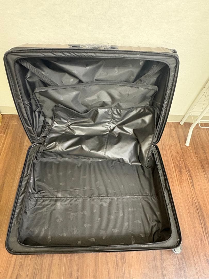 ノースフェイス　キャリーケース　ゴールドベージュ　28inch 希少✨　旅行