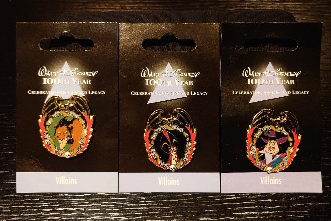 ウォルト・ディズニー 生誕100周年 ディズニーストア ヴィランズ ピンバッジ