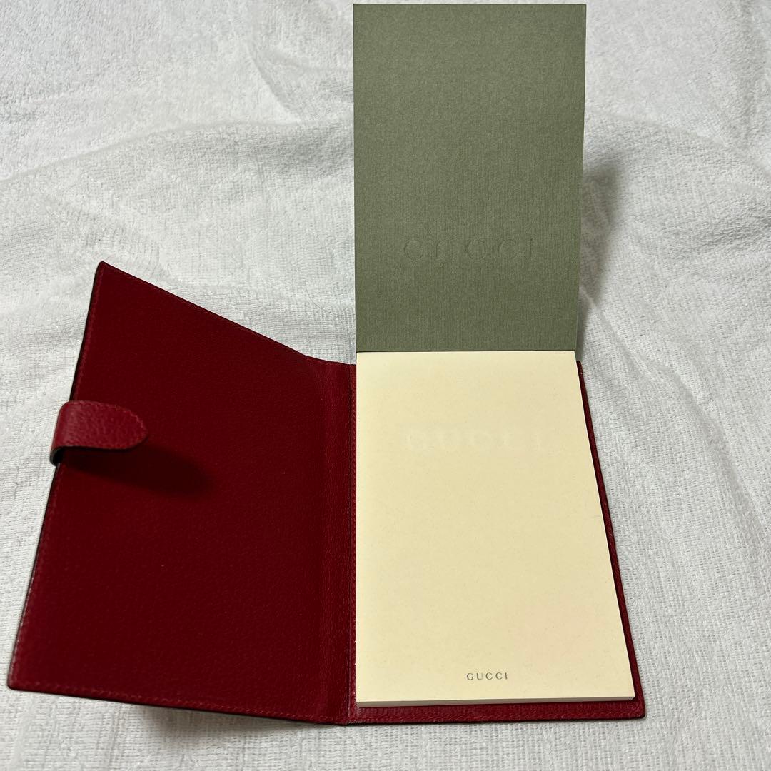 GUCCI トランプホルダーとトランプ