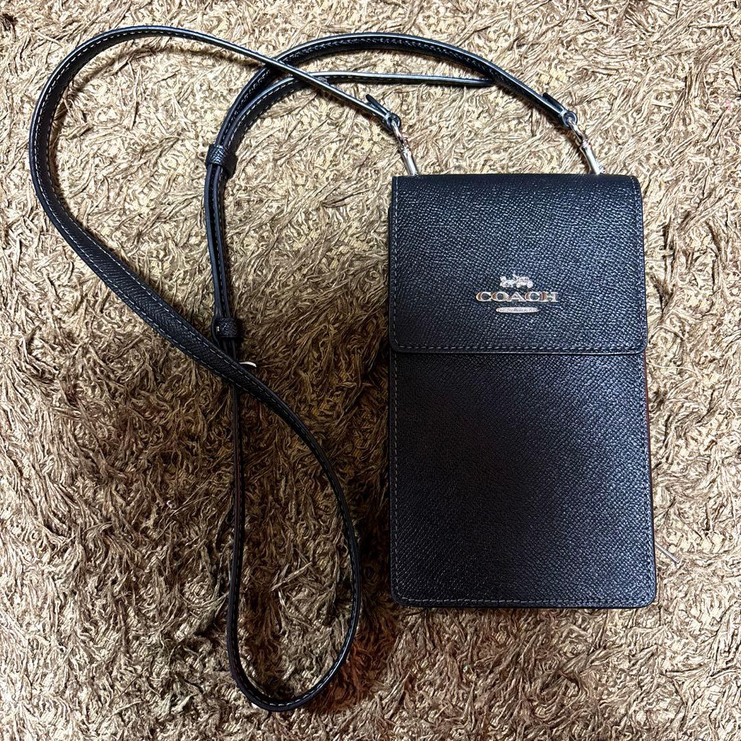 【新品未使用】COACH ノース／サウス フォーン クロスボディ（ブラック）