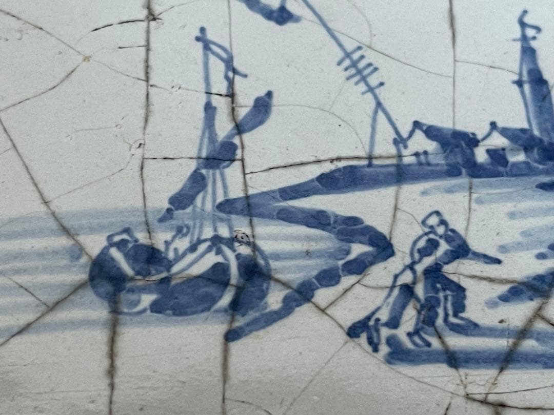 骨董　アンティーク　デルフトタイル　染付　人物文　港　船　17世紀　オランダ