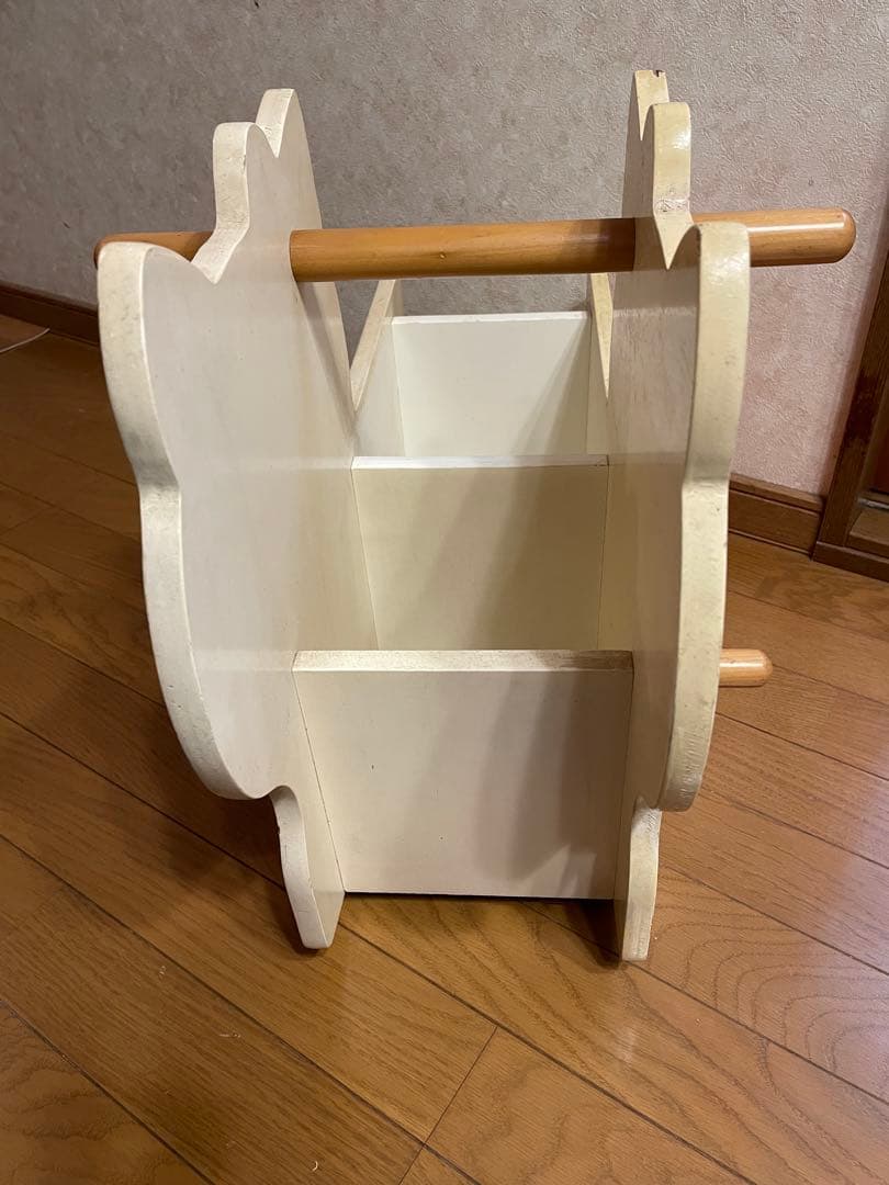 サンリオキティ　木製おもちゃ箱　収納BOX 木馬