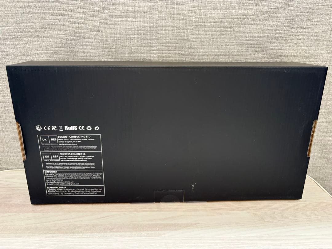 .*様 HyperX QuadCast S ホワイト (新品マイクアーム付き)