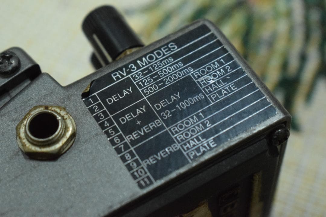 BOSS RV-3 Digital Reverb / Delay 台湾製