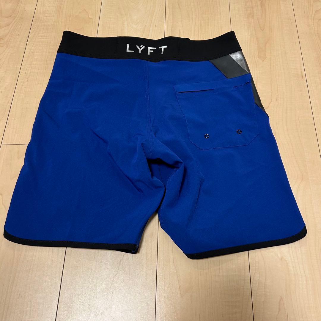 LYFT リフト　サーフパンツ Sサイズ 青