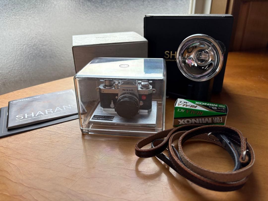タ*ク様 SHARAN NikonF ミニカメラ