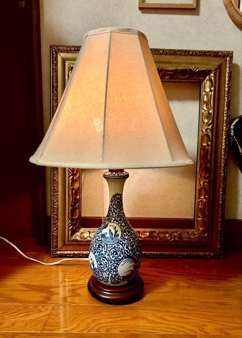 ヨーロッパ　フランスアンティーク　ヴィンテージvintage ランプシェイド陶器