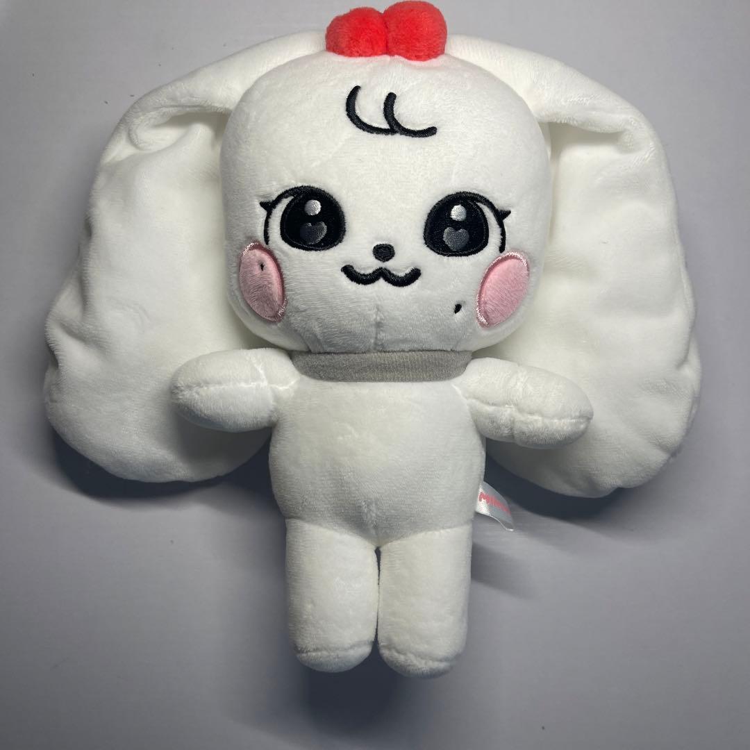 ive ウォニョン　CHERRY minive ぬいぐるみ
