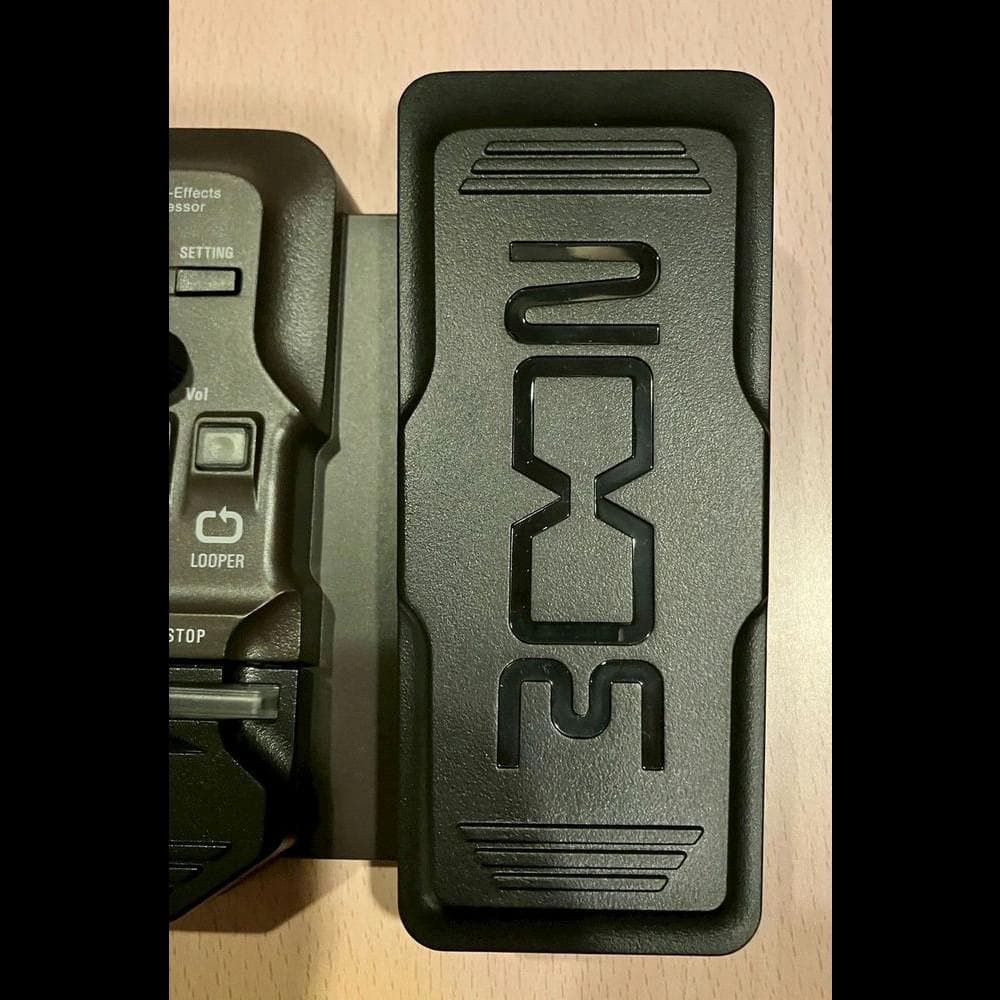 ZOOM A1XFOUR マルチエフェクトプロセッサー トランペットサックス用