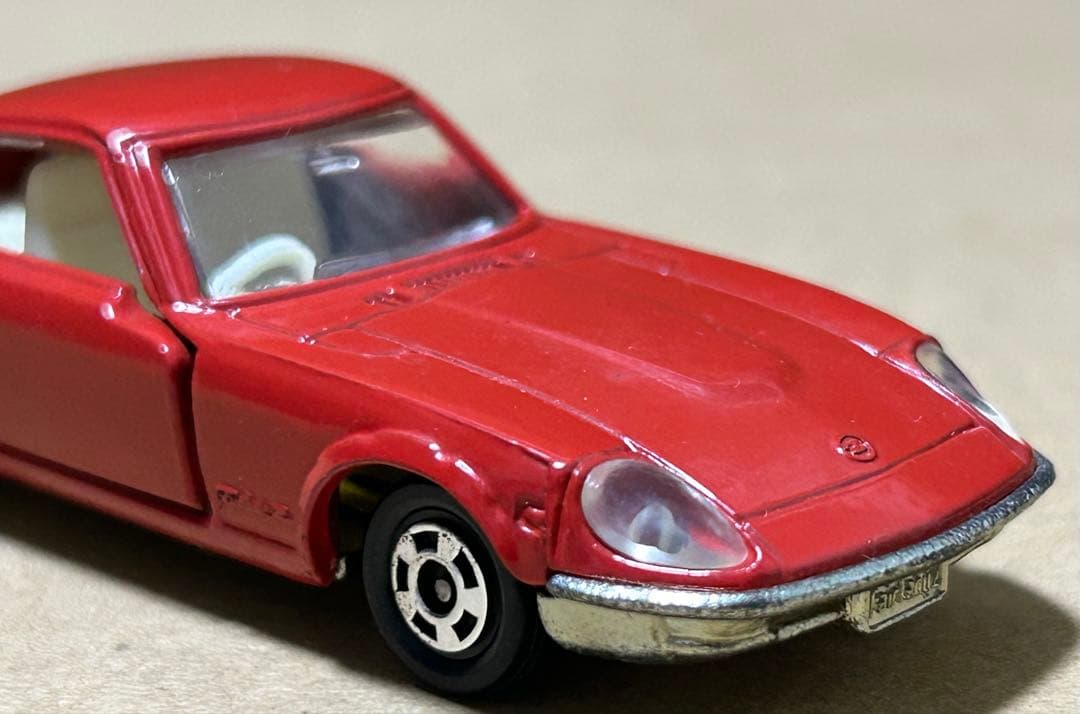 日本製 トミカ ニッサン フェアレディ 240ZG 赤