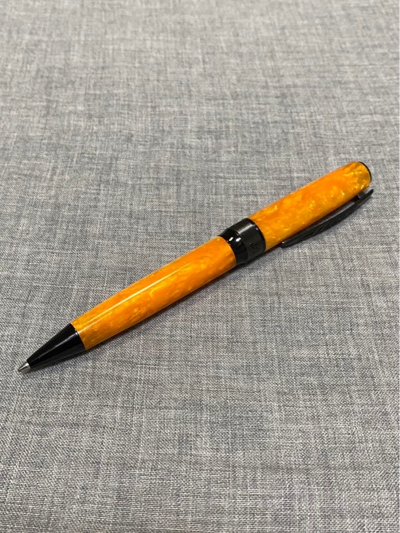 胡桃　ピナイダー ボールペン ラ・グランデ ベレッツァ ロックジャッロ