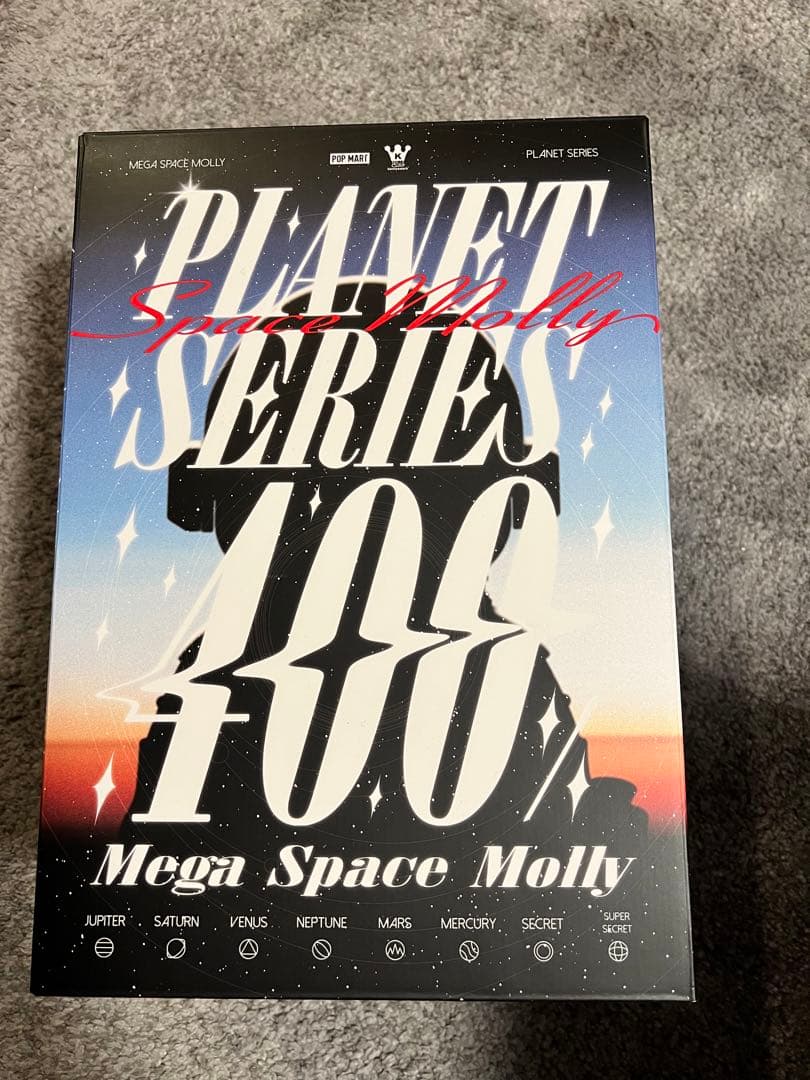 POPMART 400％ SPACE MOLLY Planet シリーズ