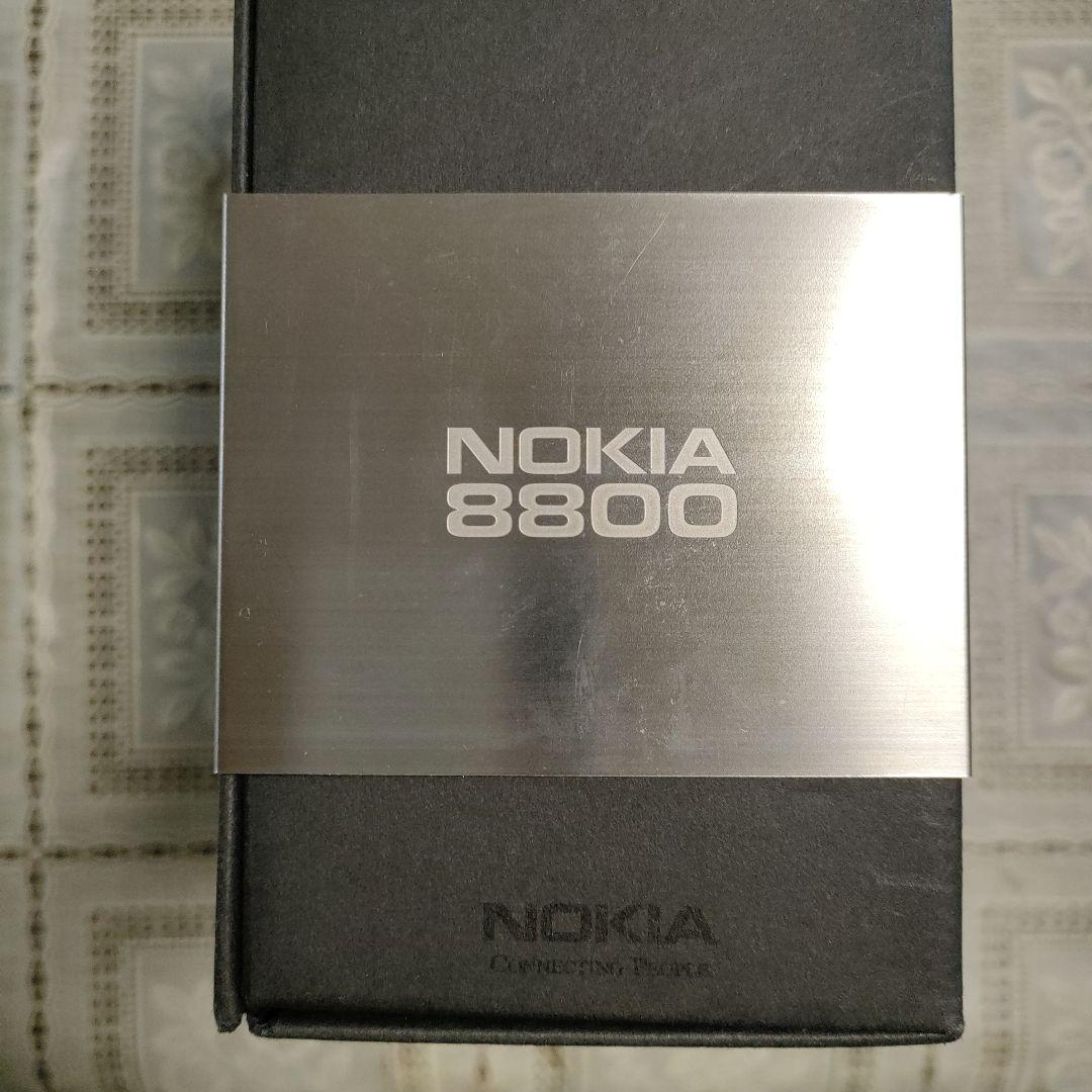 \"未使用\"ノキア携帯電話『NOKIA 8800』ドイツ製、充電器、各種付属品共箱