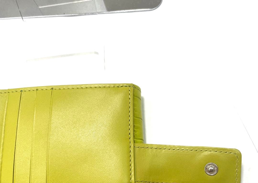 LONGCHAMP ロンシャン 型押し財布　2つ折り財布　コンパクトウォレット