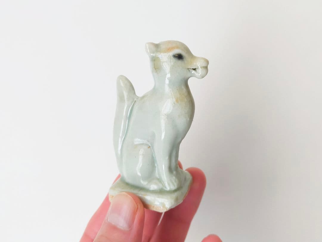 珍品、白磁、青磁 陶器の稲荷、狐 仏教美術 奉納、骨董 古伊万里?瀬戸?呪物