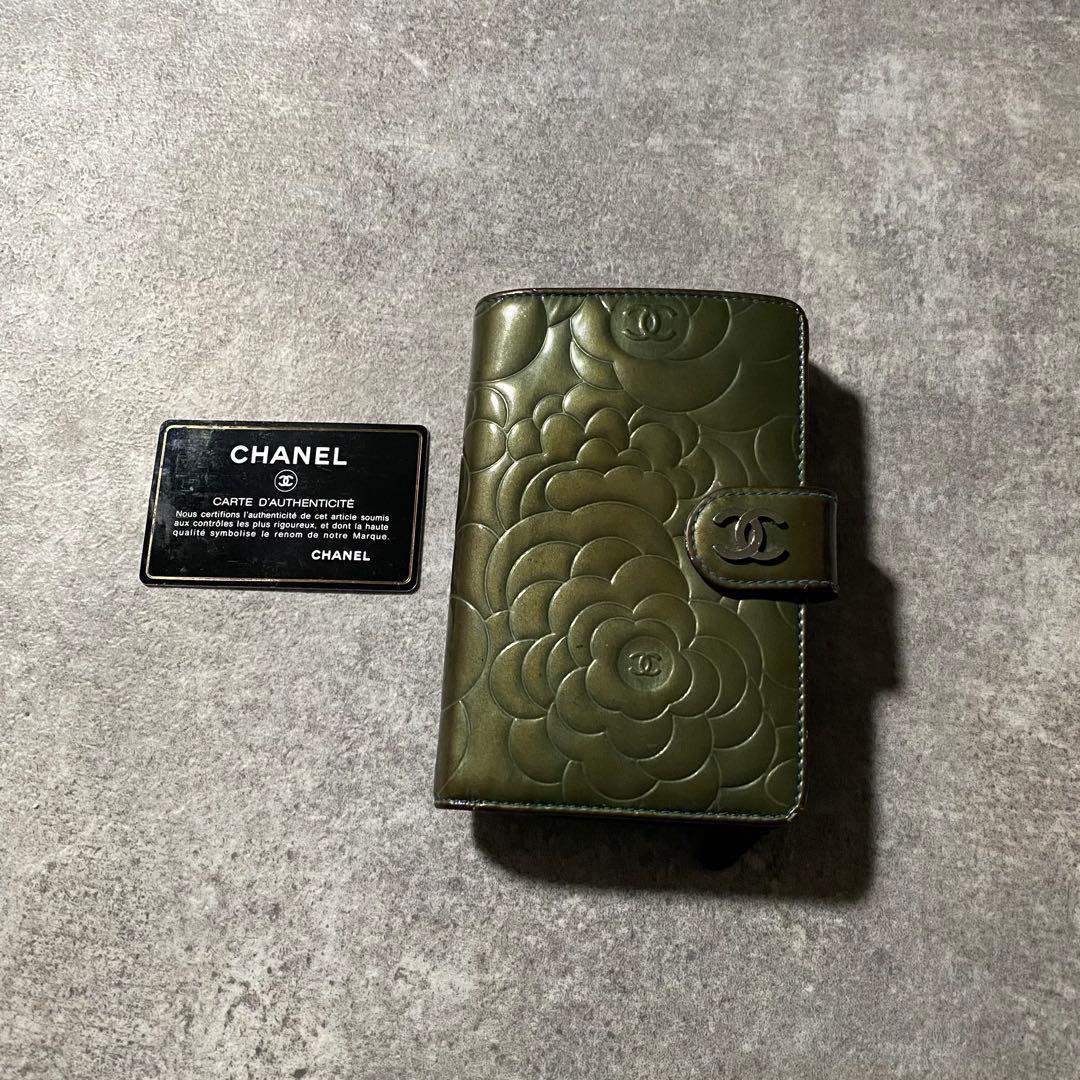 CHANEL シャネル カメリア 折り財布 ココマーク カード シール パテント
