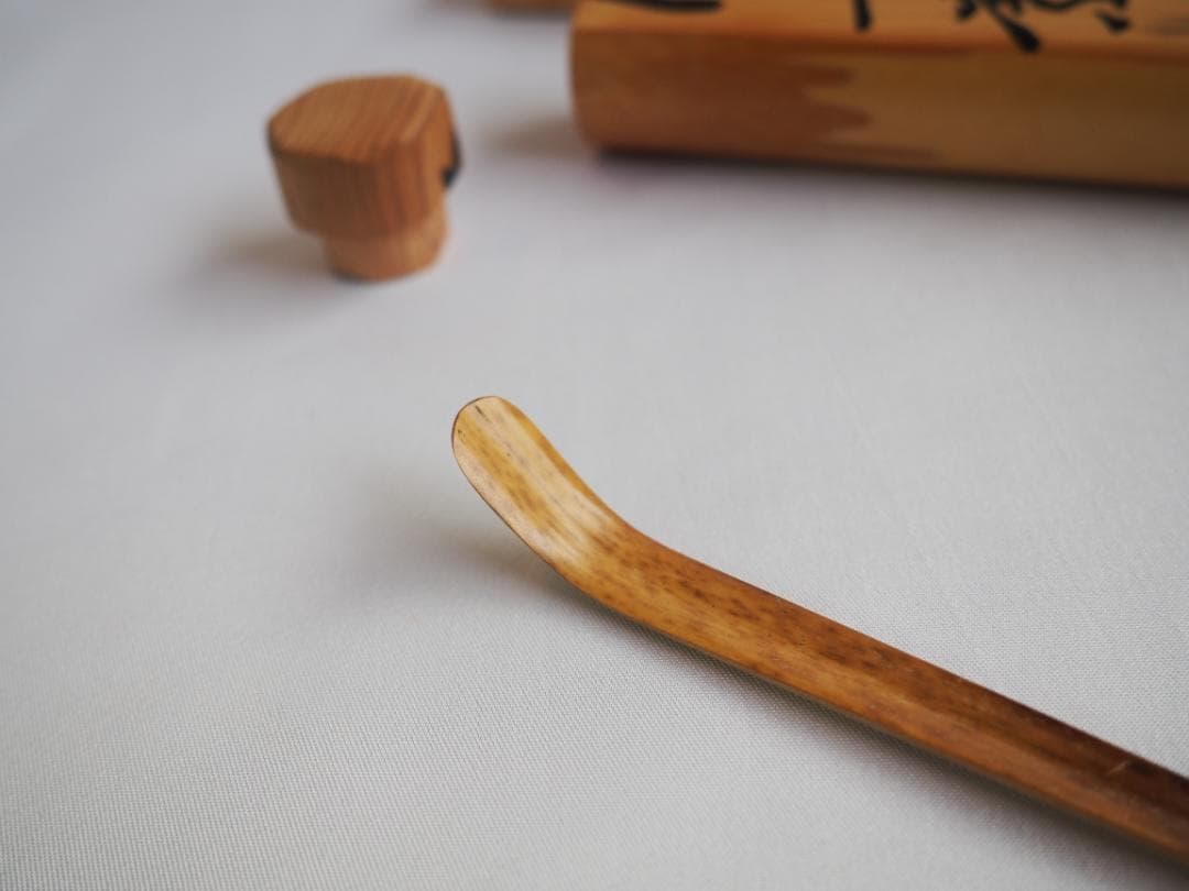 大徳寺511世管長 立花大亀造『竹茶杓』銘：一葉（共箱・共筒）