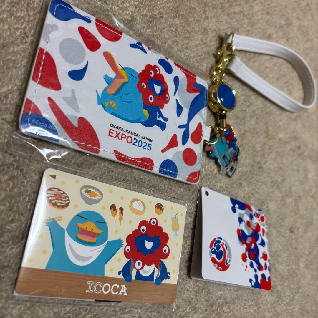 万博　記念ICOCA カード　合皮パスケース　記念切手　ミャクミャク　5点セット
