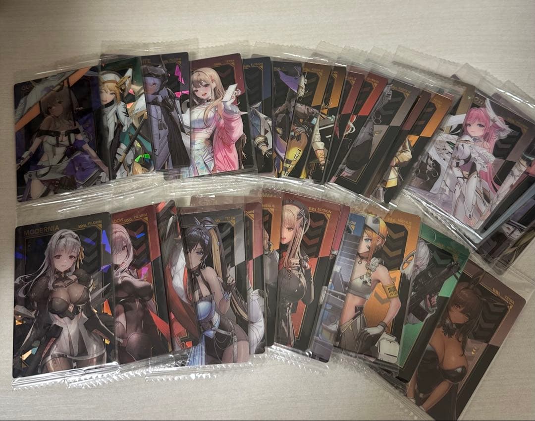 勝利の女神：NIKKE ウエハースカード40枚＋おまけヴァイス1BOX分