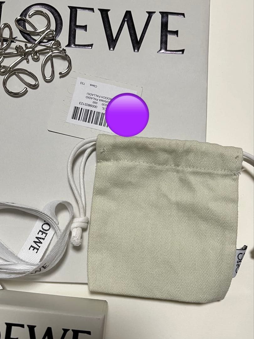 LOEWE　ロエベ　アナグラムブローチ　シルバー　新品未使用