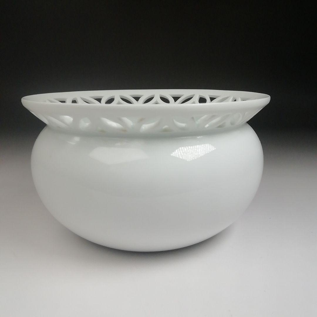 Ｓ９８２　建水　『平戸焼』『白磁　七宝透し』『横石嘉助』　共箱　茶道具