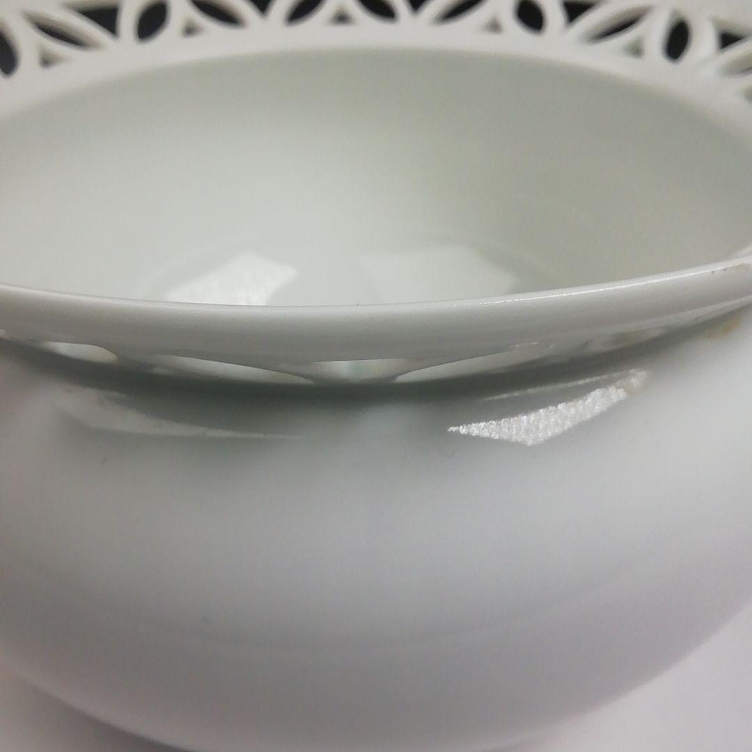 Ｓ９８２　建水　『平戸焼』『白磁　七宝透し』『横石嘉助』　共箱　茶道具