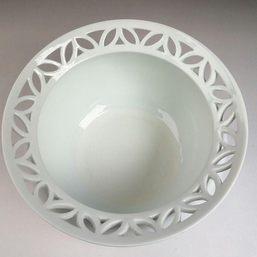 Ｓ９８２　建水　『平戸焼』『白磁　七宝透し』『横石嘉助』　共箱　茶道具